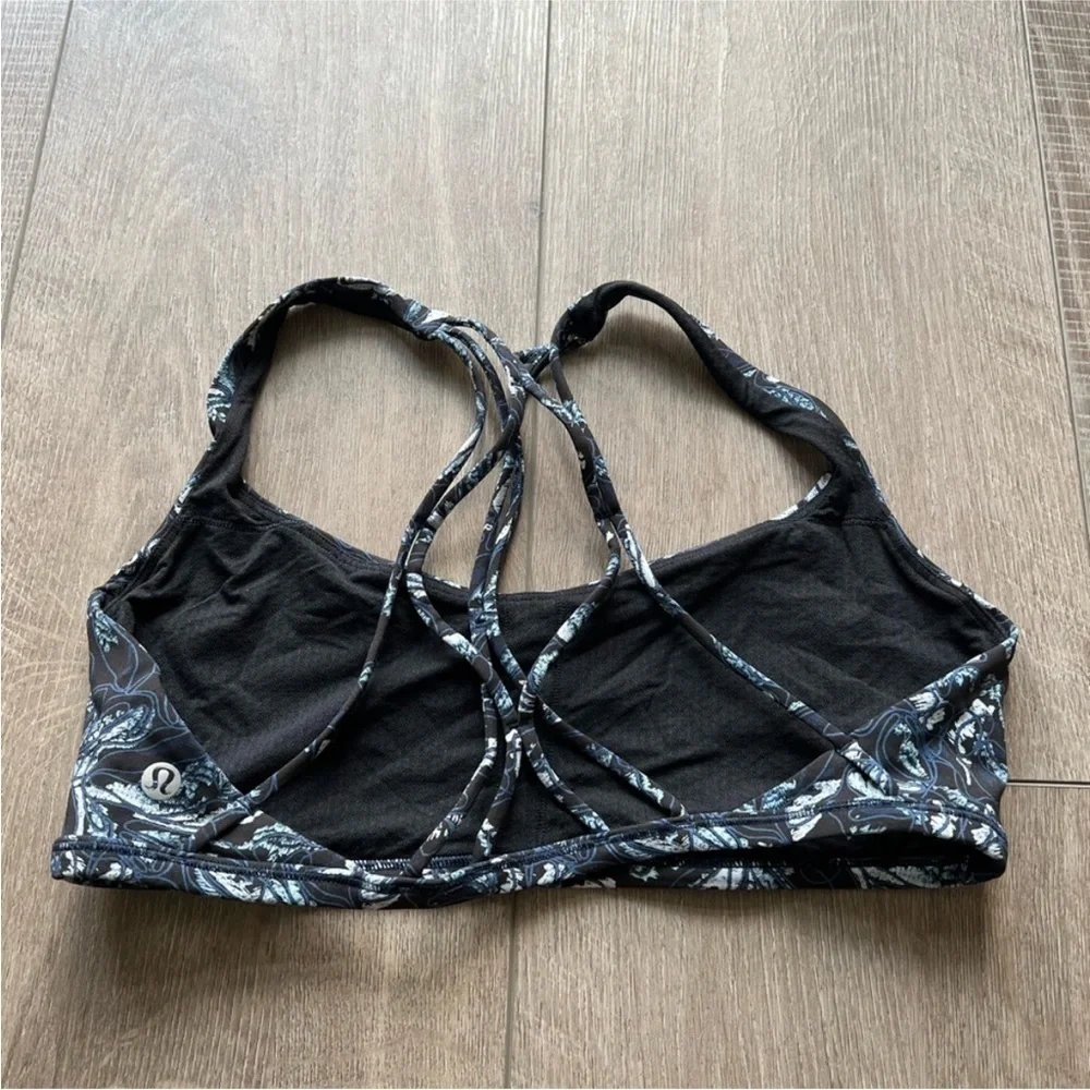 Lululemon Free To Be Zen Bra in Embellished Multi Size 10